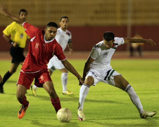 تعطل احد ابراج الانارة ..يتسبب بتعديل موعد المنشية والبقعة