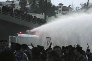 نجاد : الاعداء يسعون الى تقسيم الاردن و اثارة صراع ايراني - عربي 