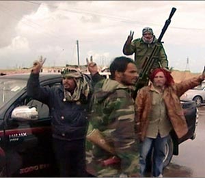 قصف مخازن سلاح بالزنتان وصمود بمصراتة 