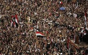 العراقيون يتظاهرون للمطالبة بخروج القوات الاميركية من بلادهم 