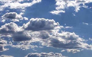 طقس لطيف غدا وأمطار خفيفة الثلاثاء والأربعاء