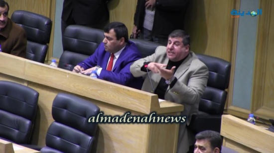 مشادة كلامية بين السعود و الحباشنة بسبب الحراك مشادة كلامية بين السعود و الحباشنة بسبب الحراك