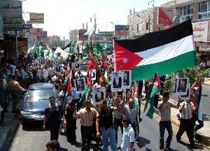 اعتصام 20 عاملا في مديرية اشغال محافظة الطفيلة 