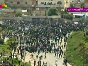 قتلى برصاص الامن السوري بعد نشر الدبابات لمنع الاحتجاجات في بانياس