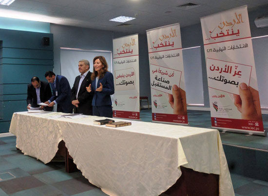 لجان الانتخاب في العاصمة واقليم الوسط تؤدي القسم القانوني