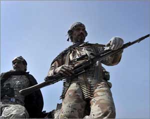 الكتائب تقصف مصراتة بالصواريخ 