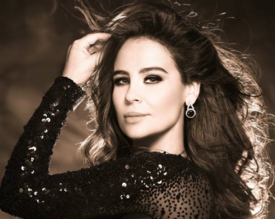 كارول سماحة تنتهي من تسجيل أغنية جديدة من ألبومها وهذا موعد طرحه كارول سماحة تنتهي من تسجيل أغنية جديدة من ألبومها وهذا موعد طرحه