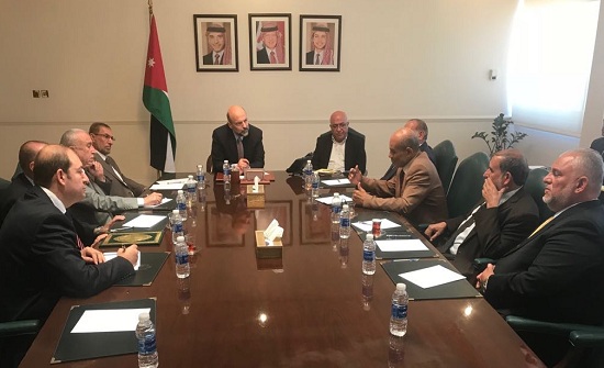 الاخوان للرزاز : الضائقة الاقتصادية تعود الى الفساد المالي والإداري والتهرب الضريبي الاخوان للرزاز : الضائقة الاقتصادية تعود الى الفساد المالي والإداري والتهرب الضريبي