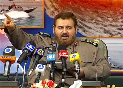 مسؤول ايراني يدعو جيش البحرين الى طرد القوات السعودية