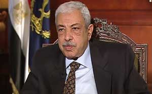 وزير الداخلية المصري يؤكد تسلّم مبارك طلباً للاستجواب أصدره النائب العام