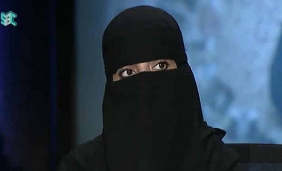 سعودية قبلت الزواج من مصاب "إيدز".. ماذا أخبرها الطبيب بشأن العلاقة؟