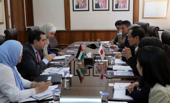فاخوري: الأردن أكثر دولة في العالم تستضيف اللاجئين فاخوري: الأردن أكثر دولة في العالم تستضيف اللاجئين