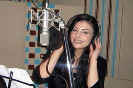 مطربة سورية تغني لثورة مصر!