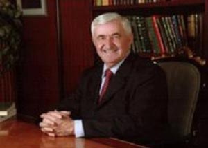 بينو يطالب من وزيري الداخلية والصحة تزويده بوثائق سفر المحكوم شاهين 