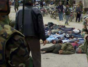 نساء البيضا السورية ينظمن احتجاجاً بعد اعتقال 350 من رجال القرية