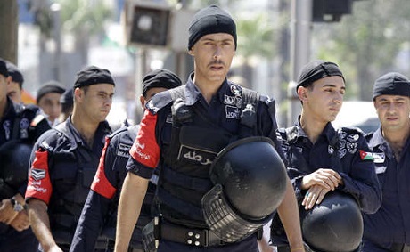 مدير الامن العام يعيد " الفوتيك " الكحلي ويلغي " المموه " مدير الامن العام يعيد " الفوتيك " الكحلي ويلغي " المموه "