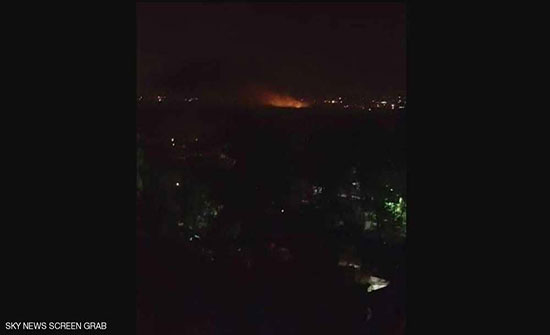 فيديو : انفجارات تدك مطار المزة العسكري في دمشق