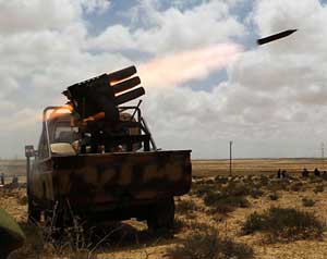 طرابلس تتهم قطر بتسليح الثوار 