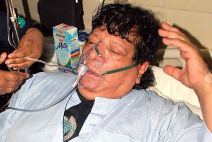 شعبان عبد الرحيم يرد جميل عمرو موسى بأغنية!