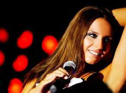 ميكايلا: "بحلم" جواز مروري لجمهوري!