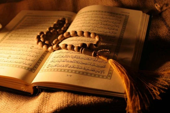 داود يرعى حفلا لجمعية الصالحين بتخريج حفظة كتاب الله داود يرعى حفلا لجمعية الصالحين بتخريج حفظة كتاب الله