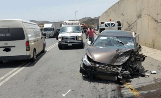الزرقاء : إصابة 3 أشخاص بجروح بحادث تدهور