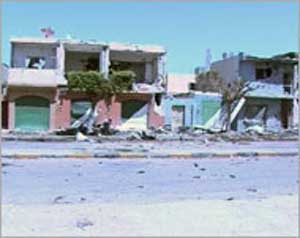 القذافي يقصف مصراتة بالصواريخ     