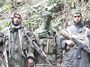 مقتل 10 جنود جزائريين وجرح آخرين في هجوم استهدف ثكنة عسكرية