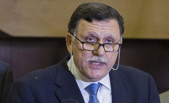 السراج يحدد العلاقة مع حفتر واجتماع برلماني في طرابلس