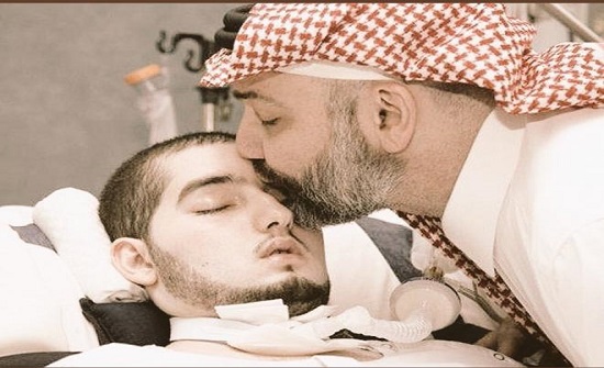 أميرة سعودية تفاجئ الجميع بأحدث صورة لـ"الأمير النائم" أميرة سعودية تفاجئ الجميع بأحدث صورة لـ"الأمير النائم"