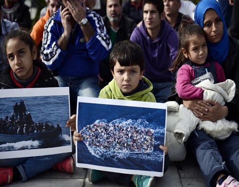 ترحيل اللاجئين السوريين من لبنان.. هل الأسباب "طائفية"؟