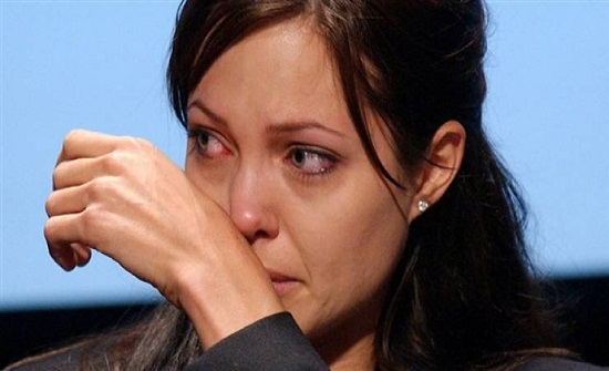 خبر صاعق لأنجيلينا جولي بعدما استأصلت ثدييها