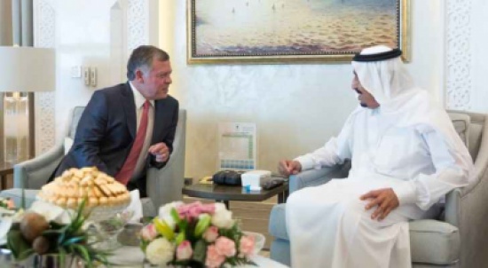 الملك يرحب بخادم الحرمين على تويتر: في بيته وبين أهله