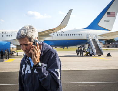 إسرائيل تجسست على مكالمات كيري خلال جهوده للتوصل إلى اتفاق سلام