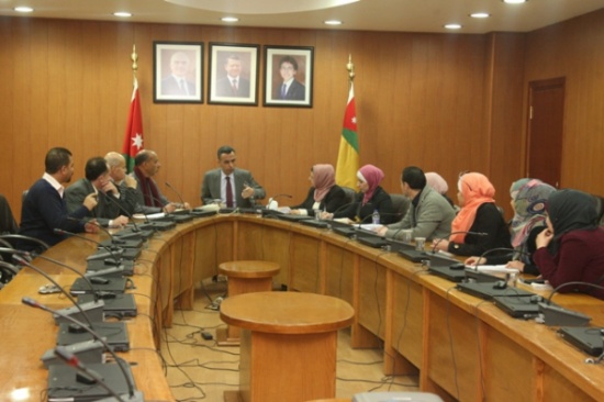 "الأردنية" تدرس إشراك الطلبة المعوقين في القرارات المتعلقة بهم