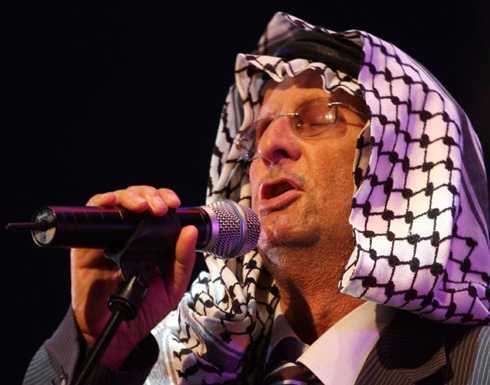بالفيديو : أجمل ما غنى شاعر الثورة الفلسطينية أبو عرب بالفيديو : أجمل ما غنى شاعر الثورة الفلسطينية أبو عرب
