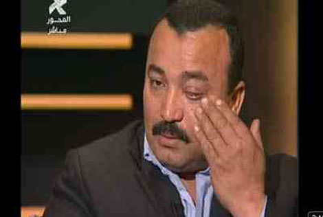 بكاء بطل مصري قتل 21 "جنديا  إسرائيليا" وأذله مبارك .. فيديو 