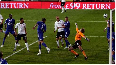 فولهام يبتعد عن منطقة الخطر