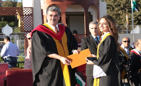 "الأردنية" تواصل احتفالاتها بتخريج كوكبة من طلبتها في كليتي (الأعمال والتربية الرياضية)