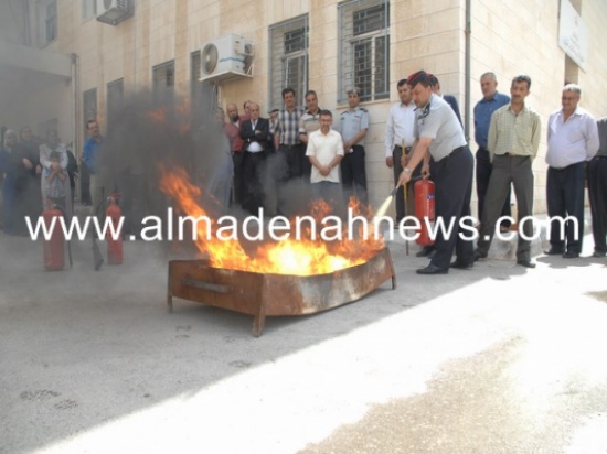 بالصور: "صحة جرش" والدفاع المدني يقيمان دورة تدريب استعمال طفايات الحريق