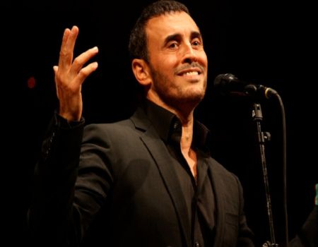 كاظم الساهر مع حفيدته يشعل الفيس