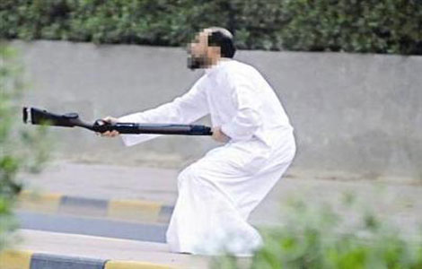 انتحار المهدي المنتظر بالكويت ... ( شاهدوا الفيديو و الصور )