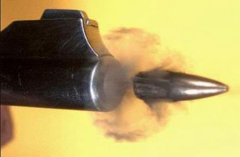 شقيقان يقتلان والدتهما ويصيبان والدهما وشقيقهما بالرياض