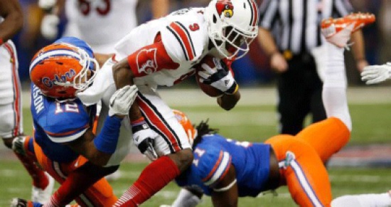 القبض على لاعب أميركي "نبح بوجه كلب"