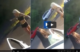 شاهد.. شقراء تتسبب بحادث مروري أثناء رقصها في الشارع