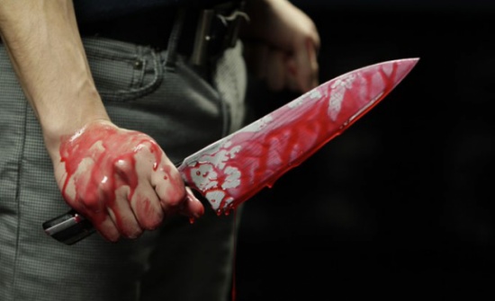 سوري يقتل زوجته طعنا في سحاب