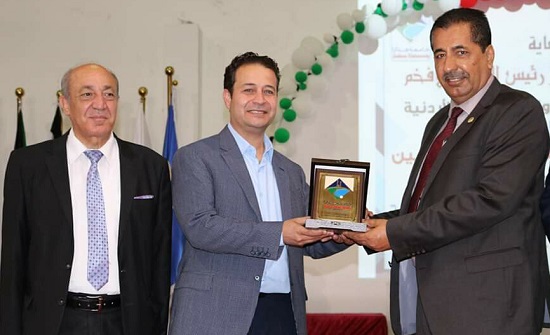 وزير الثقافة يفتتح مؤتمر "المكتبات المتخصصة ومراكز المعلومات" في جامعة جدارا وزير الثقافة يفتتح مؤتمر "المكتبات المتخصصة ومراكز المعلومات" في جامعة جدارا