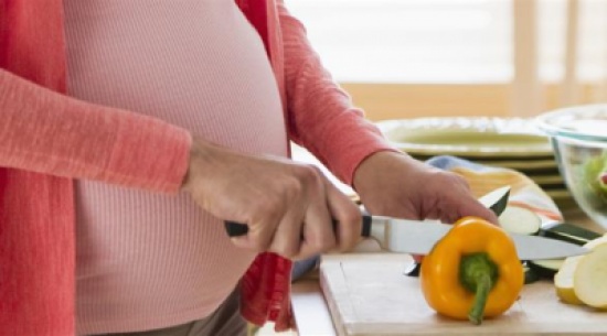 هل يمكن أكل البيتزا وقت الحمل؟