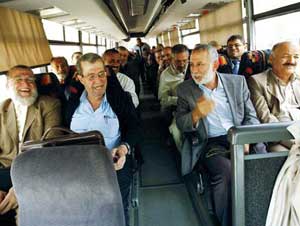 توقيع اتفاق المصالحة الفلسطينية في القاهرة اليوم لطي 4 سنوات من الانقسام