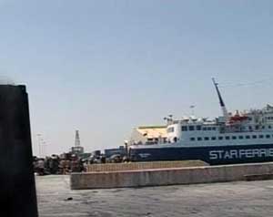 كتائب القذافي تواصل قصف الجبل الغربي   